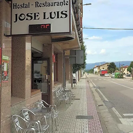 Restaurant Jose Luis Inn
